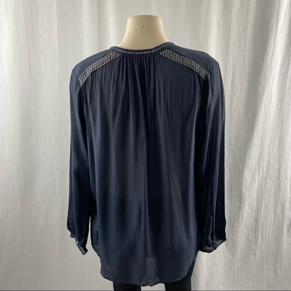 10 Feet Tunic Blouse with Silver Embroidery 10 - Picture 2 of 12